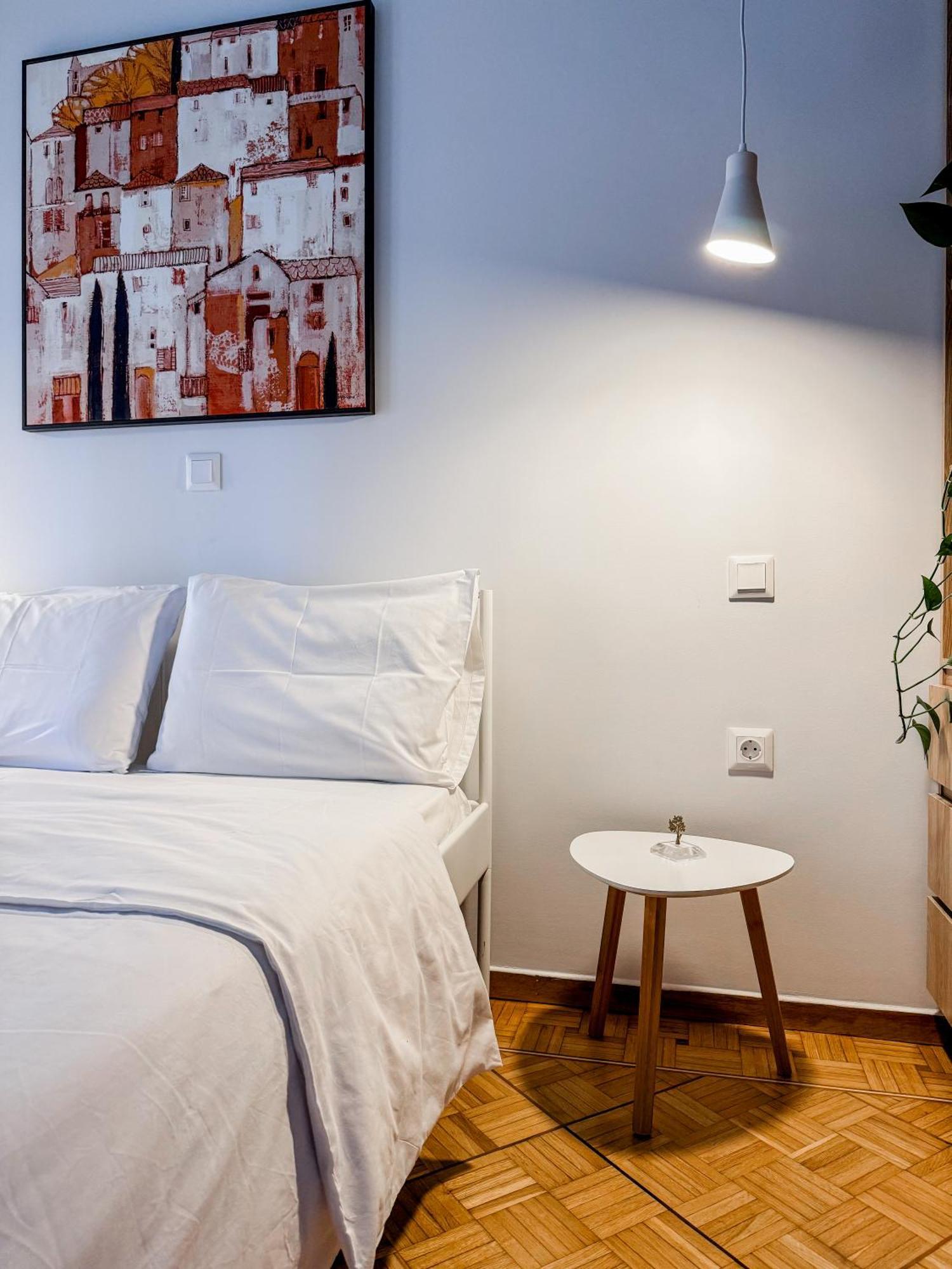 Apartment Near Metro + Port Piraeus Exterior photo